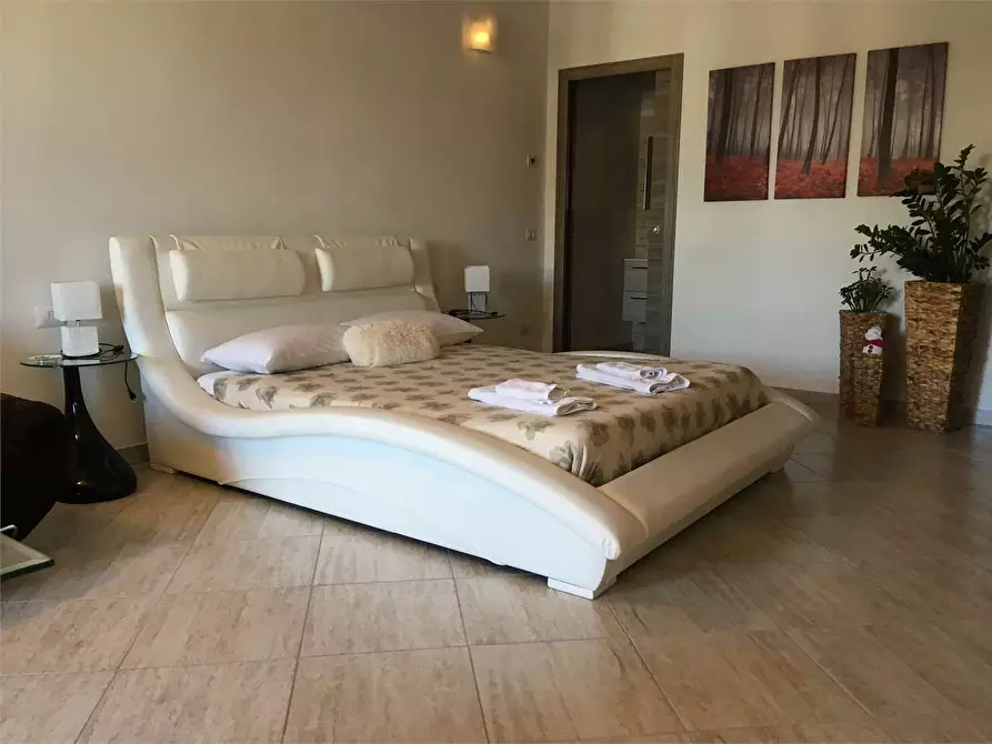 Immagine 13 di Bilocale in affitto  in via verdi a Golasecca