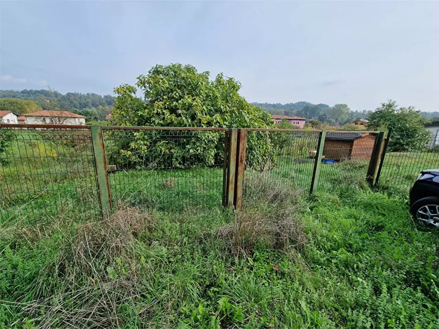 Immagine 7 di Terreno agricolo in vendita  in Via Foscolo a Travedona-Monate