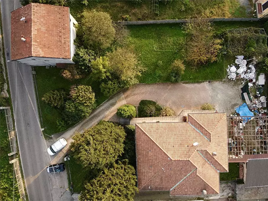 Immagine 1 di Villa in vendita  in via Giacomo Matteotti a Cavaria Con Premezzo