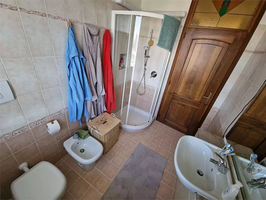 Immagine 29 di Villa in vendita  in via Gradisca a Buguggiate