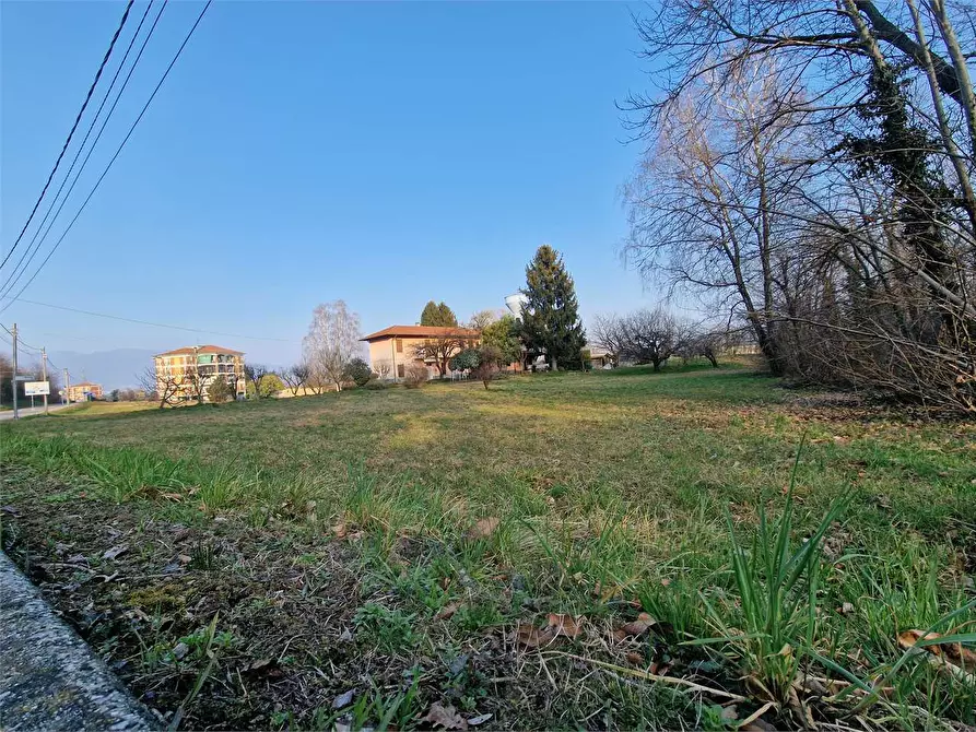 Immagine 28 di Terreno edificabile in vendita  a Ternate