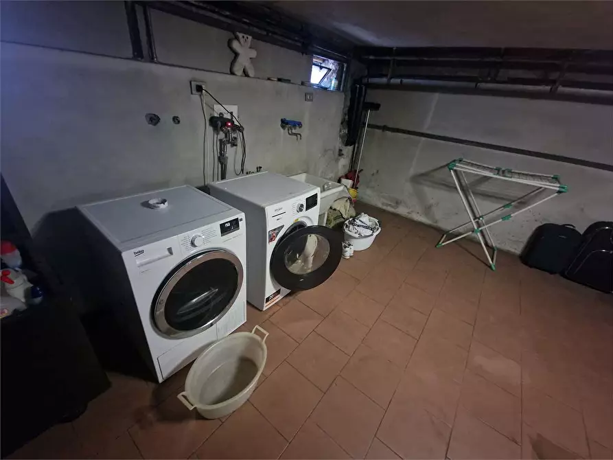 Immagine 32 di Casa bifamiliare in vendita  in via 25 Aprile a Travedona-Monate