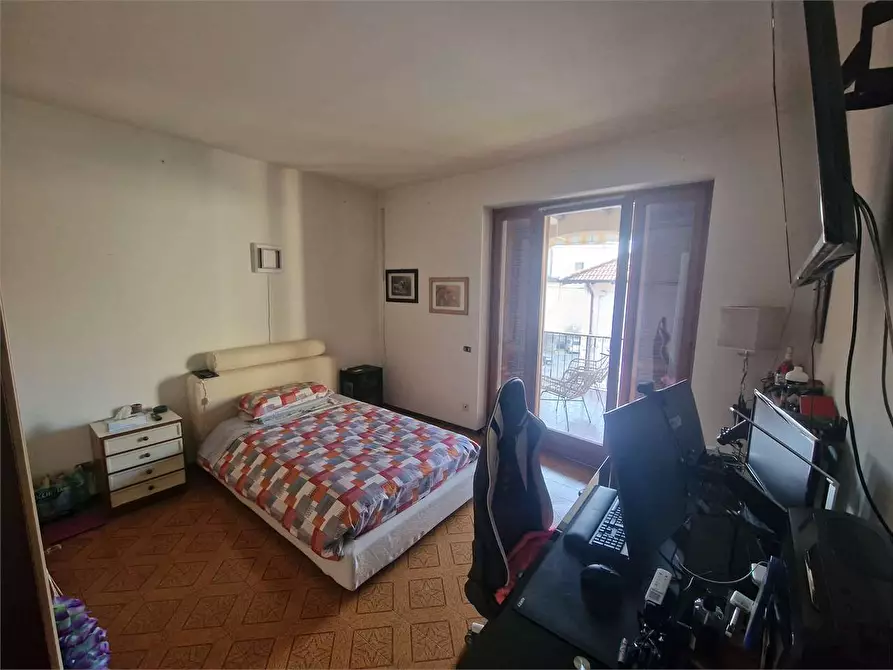 Immagine 42 di Casa bifamiliare in vendita  in via 25 Aprile a Travedona-Monate