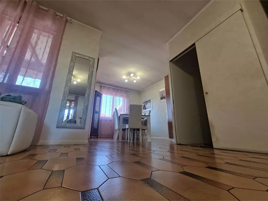 Immagine 13 di Casa bifamiliare in vendita  in via 25 Aprile a Travedona-Monate