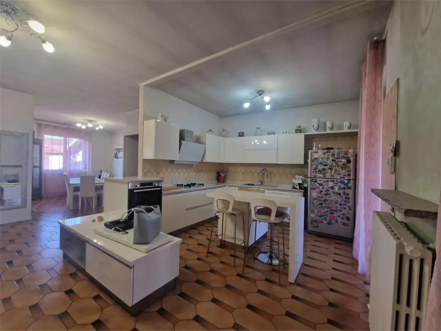 Immagine 7 di Casa bifamiliare in vendita  in via 25 Aprile a Travedona-Monate