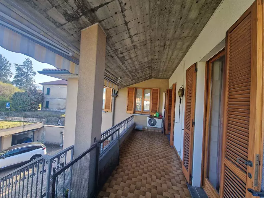 Immagine 47 di Casa bifamiliare in vendita  in via 25 Aprile a Travedona-Monate