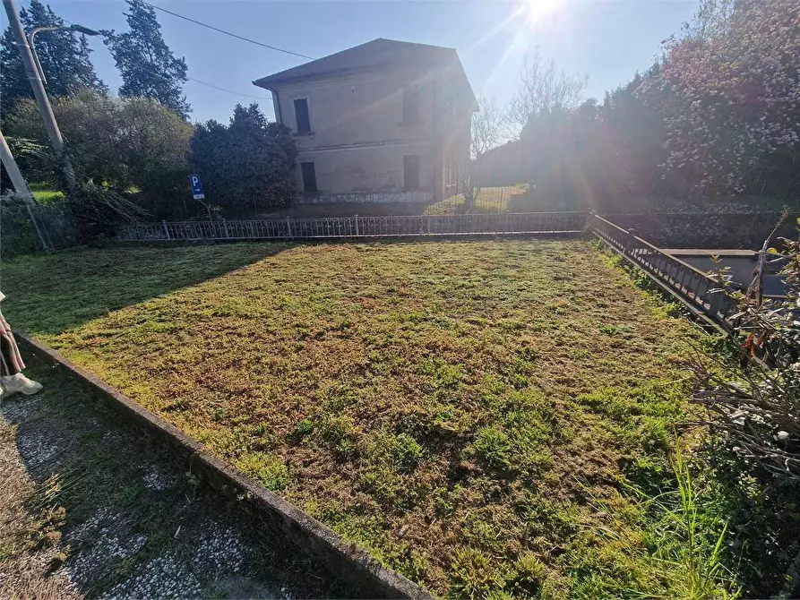 Immagine 48 di Casa bifamiliare in vendita  in via 25 Aprile a Travedona-Monate