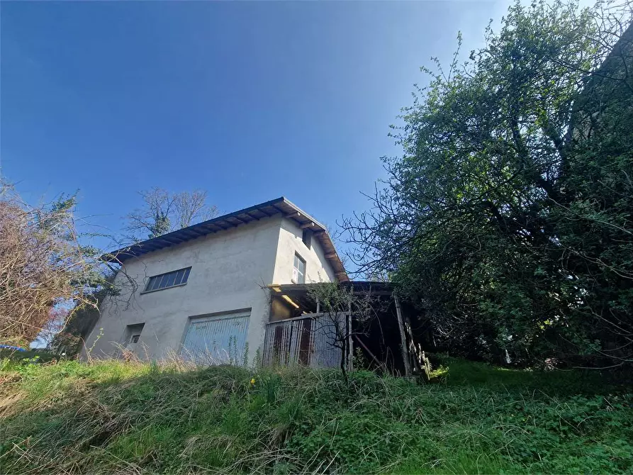 Immagine 3 di Rustico / casale in vendita  a Travedona-Monate