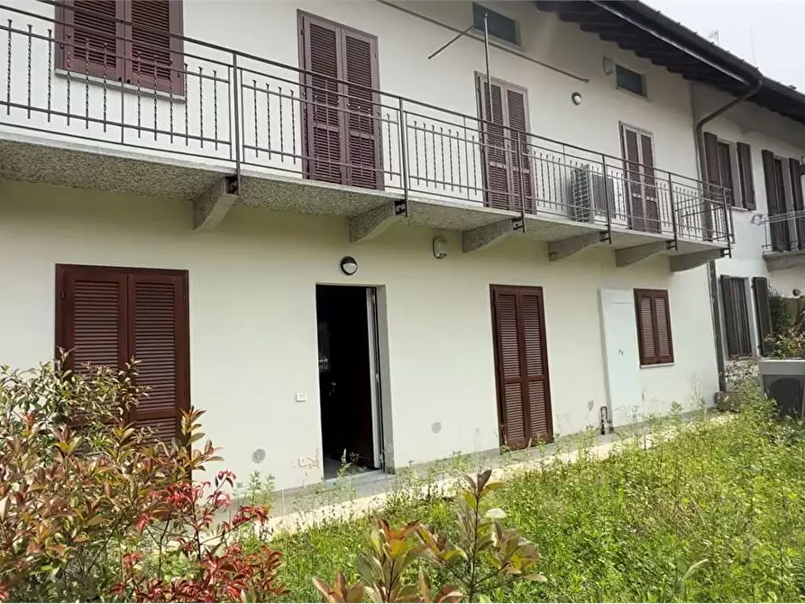Immagine 1 di Appartamento in vendita  in via Sant' Agnese a Vergiate