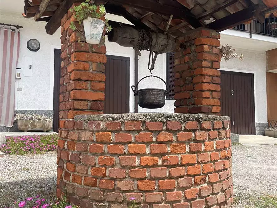 Immagine 14 di Porzione di casa in vendita  in via Garibaldi a Arsago Seprio