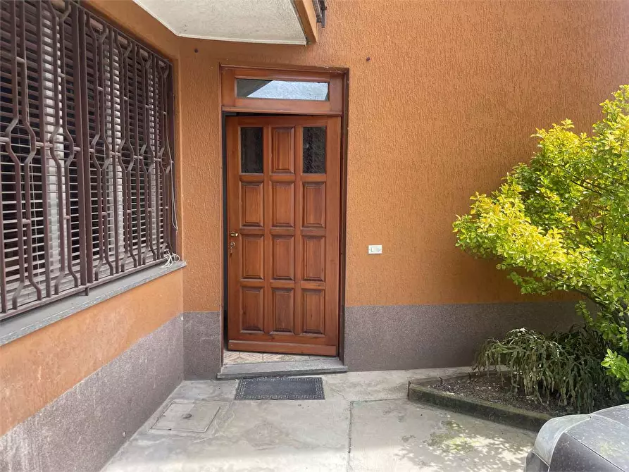 Immagine 2 di Porzione di casa in vendita  in via Garibaldi a Arsago Seprio