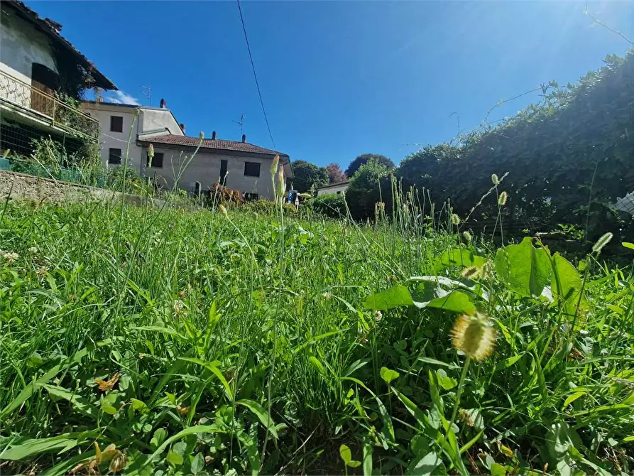 Immagine 24 di Porzione di casa in vendita  in Via Aldo Moro a Travedona-Monate