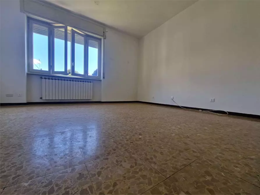 Immagine 13 di Porzione di casa in vendita  in Via Aldo Moro a Travedona-Monate