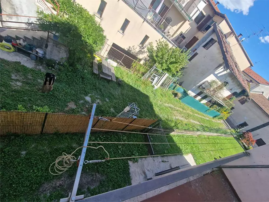 Immagine 29 di Porzione di casa in vendita  in Via Aldo Moro a Travedona-Monate