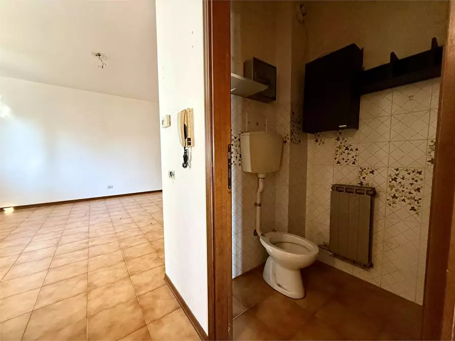 Immagine 11 di Quadrilocale in vendita  in via Roma a Cardano Al Campo