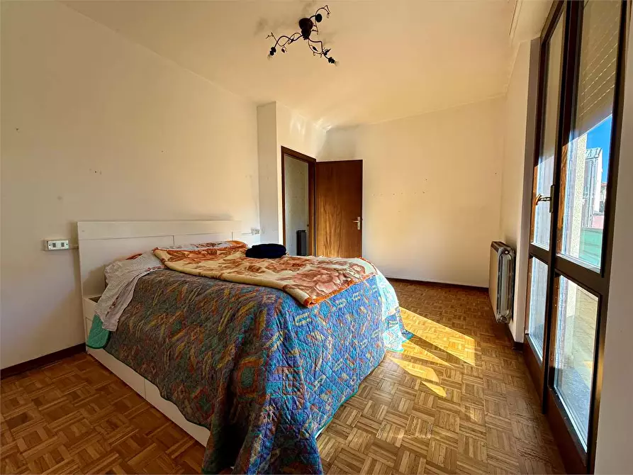 Immagine 12 di Quadrilocale in vendita  in via Roma a Cardano Al Campo