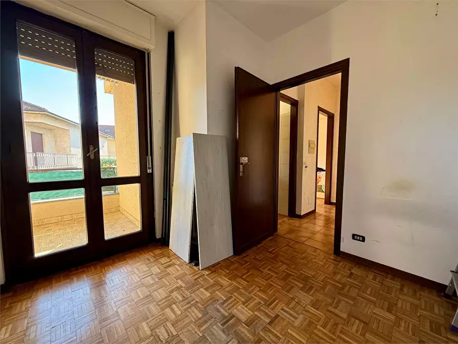 Immagine 15 di Quadrilocale in vendita  in via Roma a Cardano Al Campo