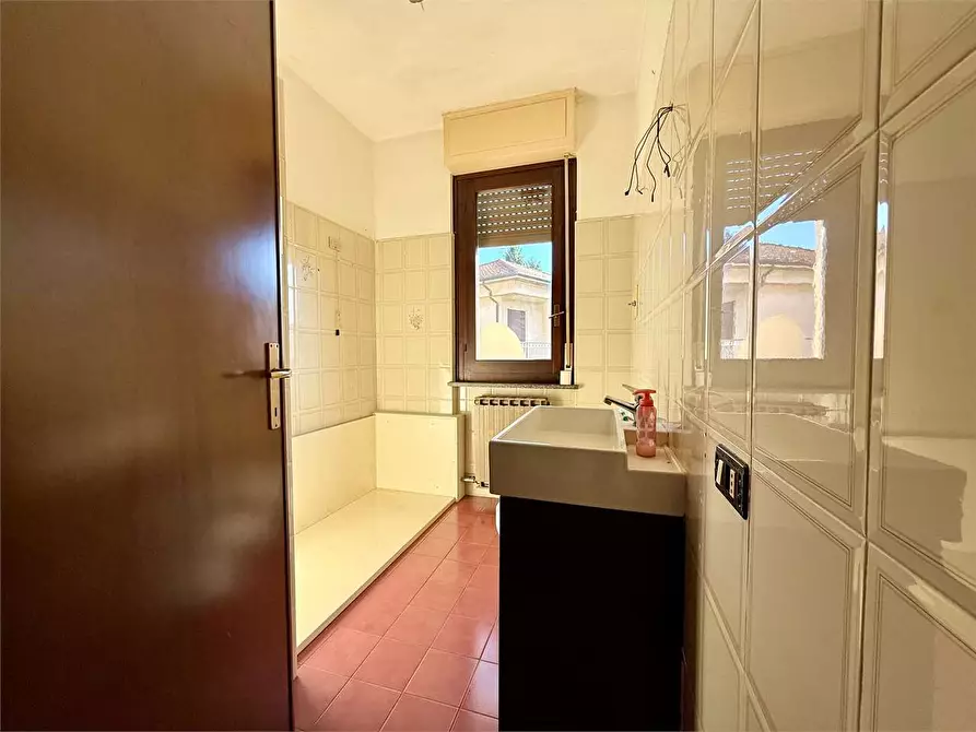 Immagine 27 di Quadrilocale in vendita  in via Roma a Cardano Al Campo