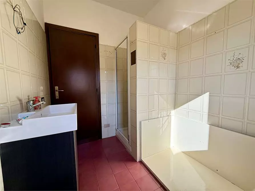 Immagine 28 di Quadrilocale in vendita  in via Roma a Cardano Al Campo