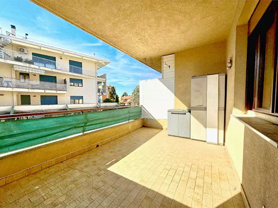 Immagine 10 di Quadrilocale in vendita  in via Roma a Cardano Al Campo