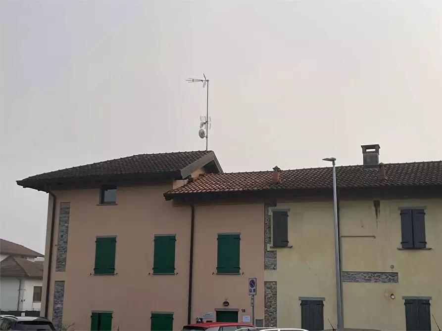 Immagine 10 di Ufficio in affitto  in via Roma  13 a Vergiate