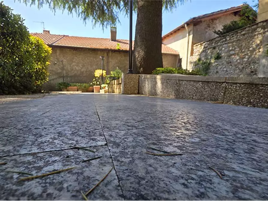 Immagine 11 di Appartamento in vendita  in via Binaghi a Somma Lombardo