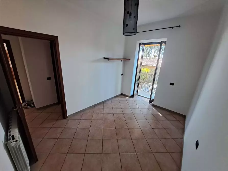 Immagine 17 di Appartamento in vendita  in via Binaghi a Somma Lombardo