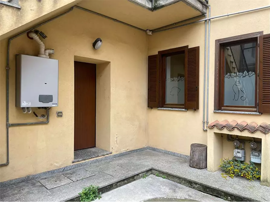 Immagine 29 di Appartamento in vendita  in via Binaghi a Somma Lombardo