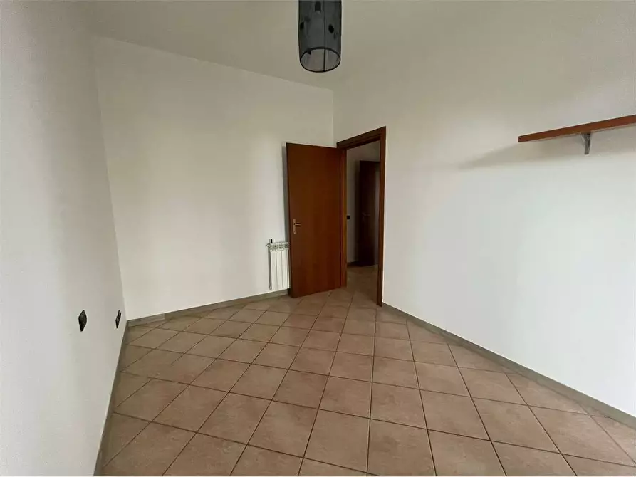 Immagine 15 di Appartamento in vendita  in via Binaghi a Somma Lombardo