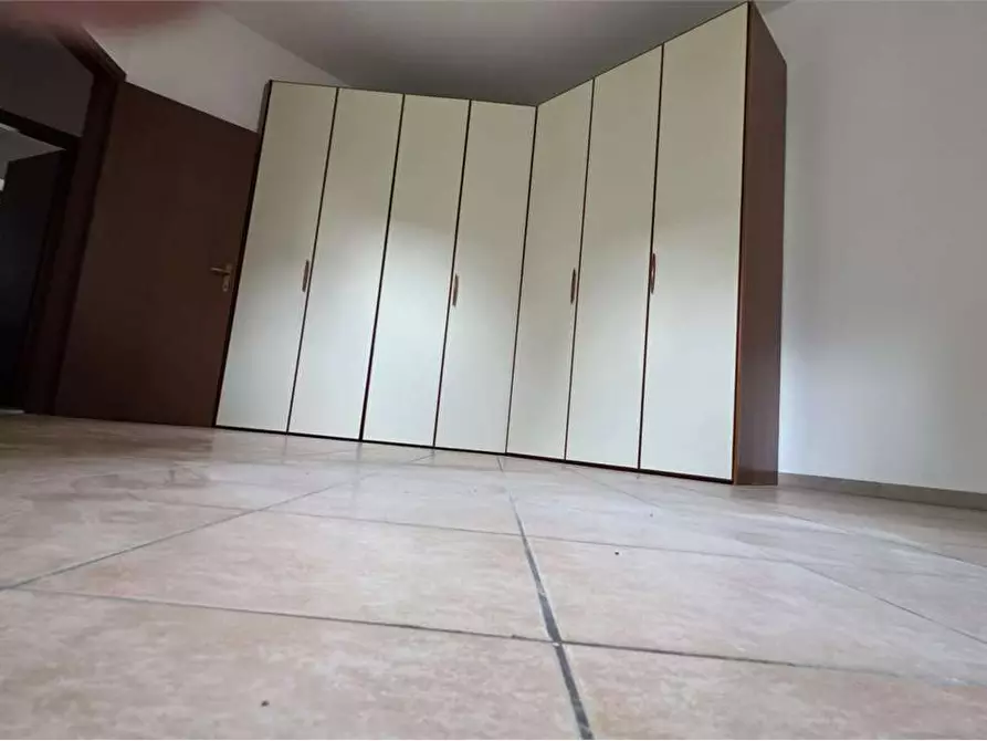 Immagine 21 di Appartamento in vendita  in via Binaghi a Somma Lombardo