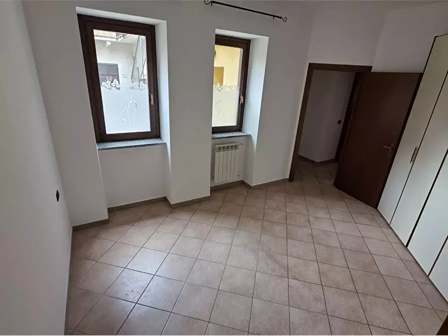 Immagine 26 di Appartamento in vendita  in via Binaghi a Somma Lombardo