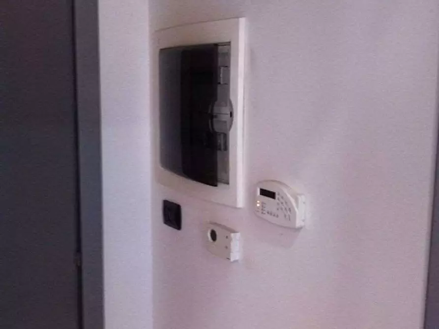 Immagine 7 di Negozio in vendita  in Piazza Modigliani 10/b a Nichelino