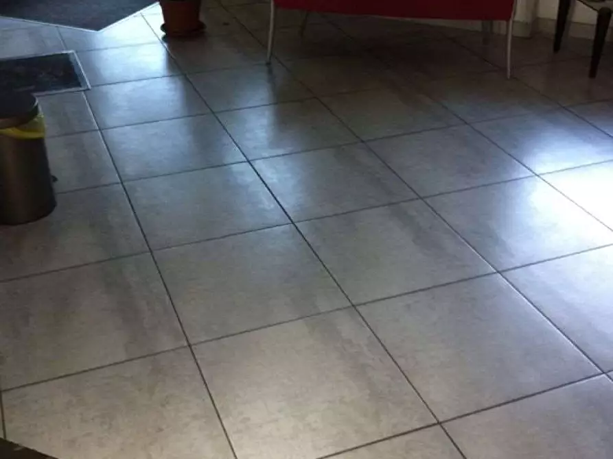 Immagine 10 di Negozio in vendita  in Piazza Modigliani 10/b a Nichelino