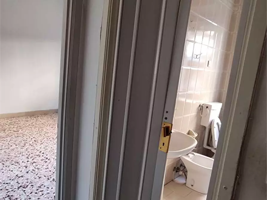 Immagine 27 di Trilocale in vendita  in Via Amedeo Avogadro 28 a Nichelino