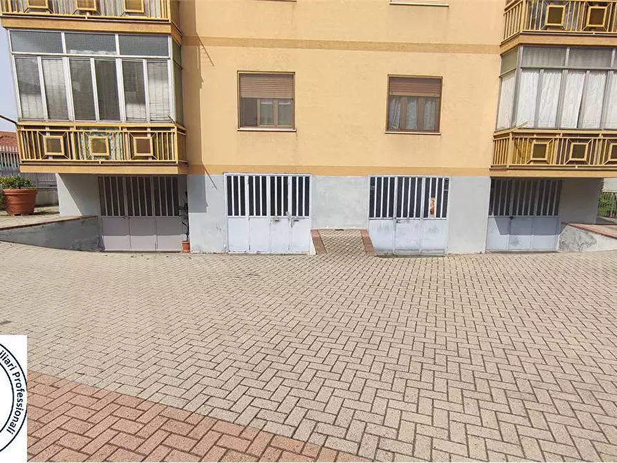 Immagine 4 di Garage in affitto  in Via umberto Giordano 14 a Nichelino