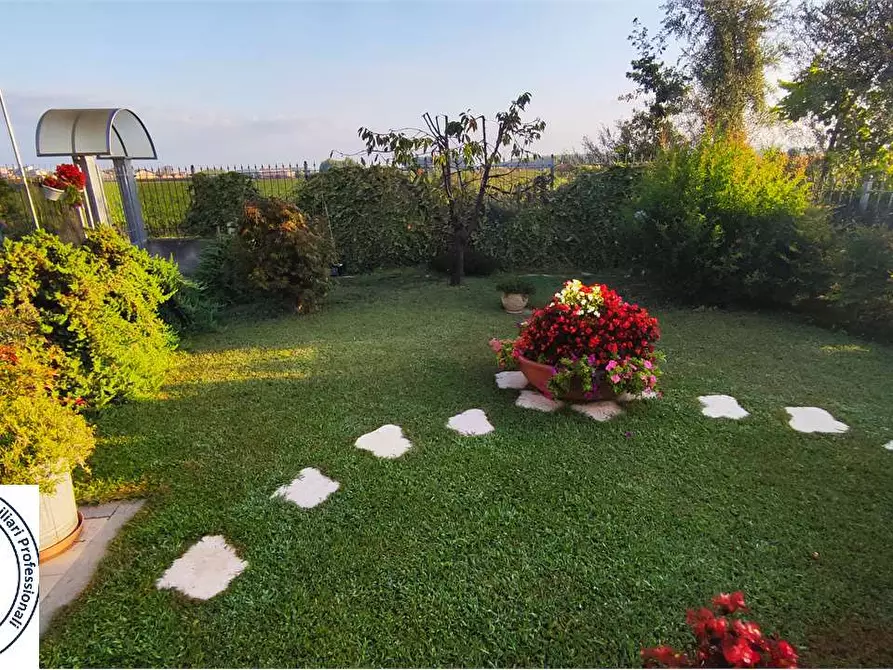 Immagine 3 di Villetta a schiera in vendita  in via Carignano 79 a Vinovo