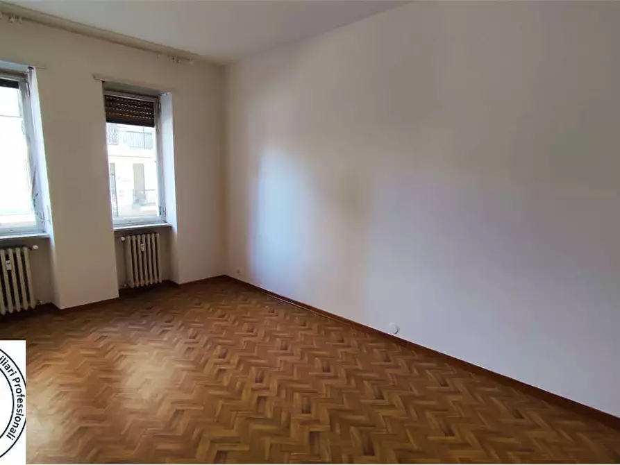 Immagine 2 di Trilocale in vendita  in Via Amedeo Avogadro 28 a Nichelino