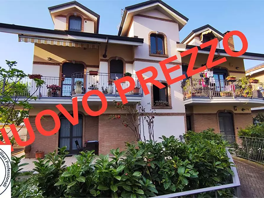 Immagine 1 di Villa in vendita  in Via giusti a Nichelino