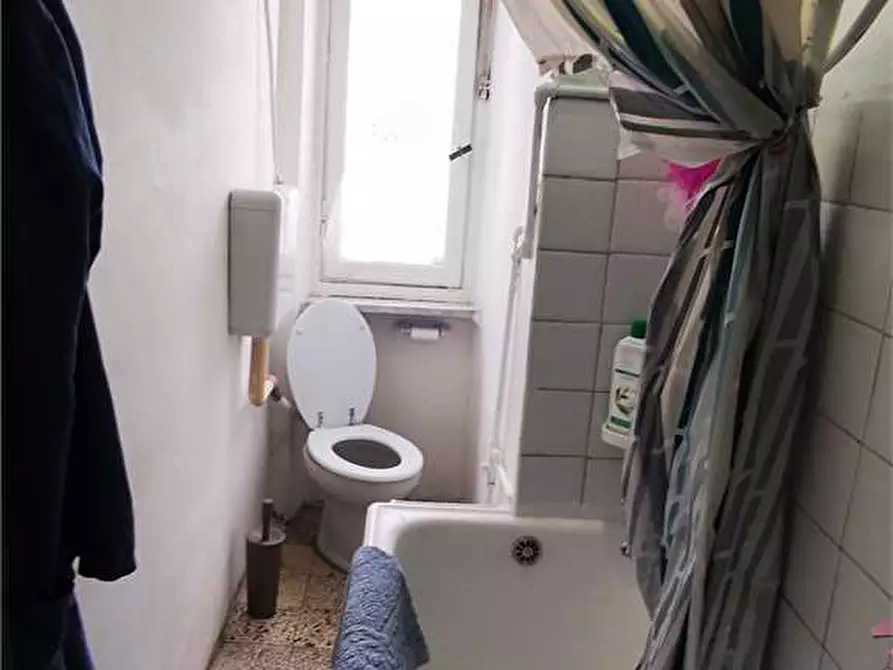 Immagine 9 di Appartamento in vendita  in via Francesco Rismondo 9 a Torino