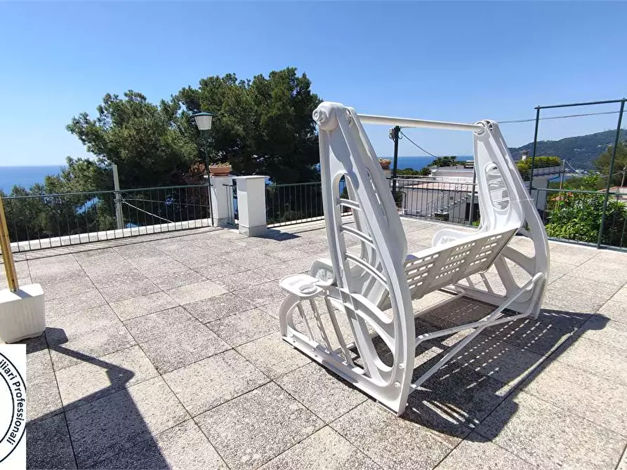 Immagine 29 di Villa in vendita  in Via Orizzonte 91 a Andora