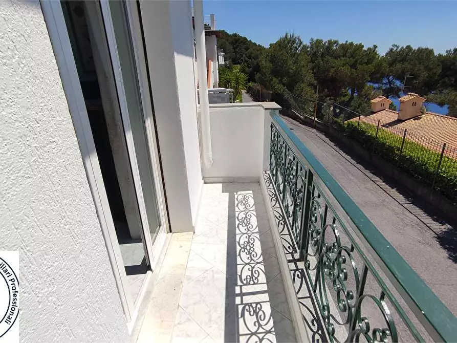 Immagine 43 di Villa in vendita  in Via Orizzonte 91 a Andora