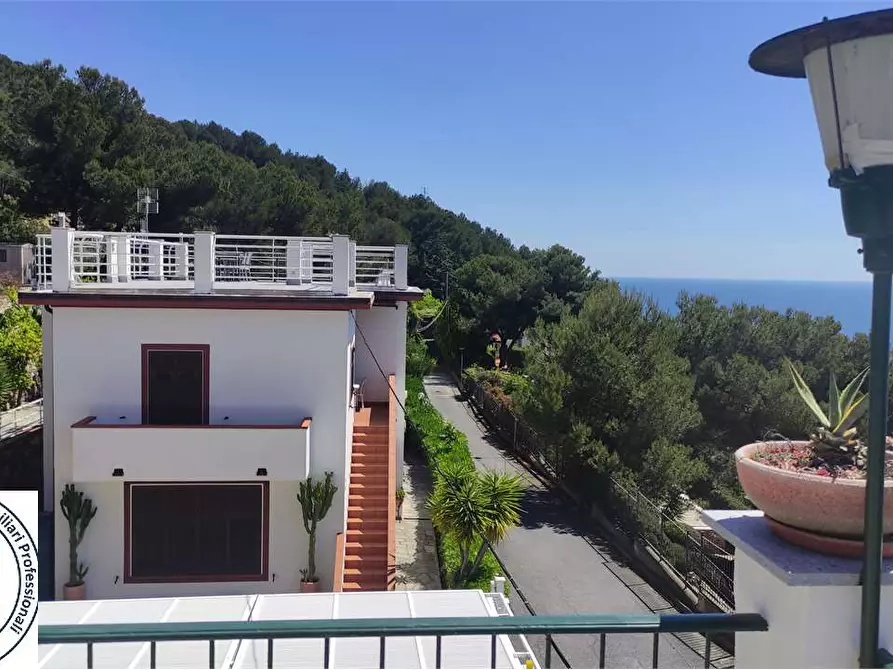 Immagine 73 di Villa in vendita  in Via Orizzonte 91 a Andora