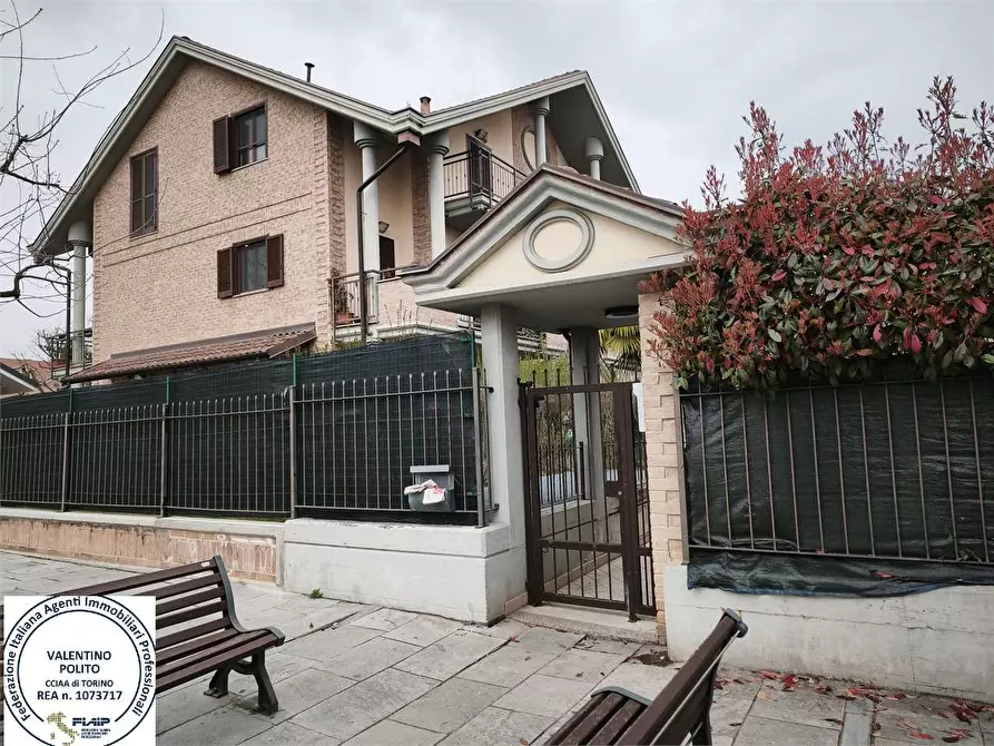 Immagine 2 di Appartamento in vendita  in Via Dora 5 a La Loggia