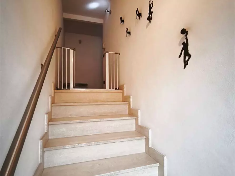 Immagine 14 di Appartamento in vendita  in Via Dora 5 a La Loggia