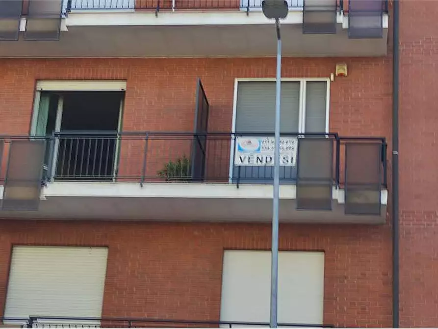 Immagine 2 di Trilocale in vendita  in Via Sestriere 28 a Moncalieri