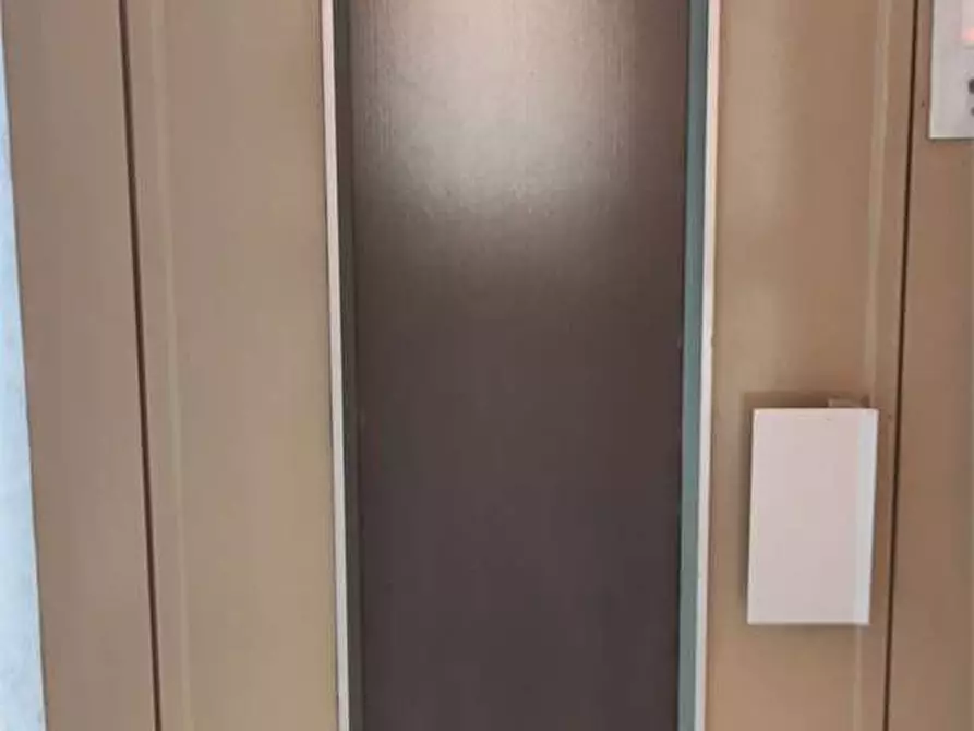 Immagine 40 di Trilocale in vendita  in Via Sestriere 28 a Moncalieri