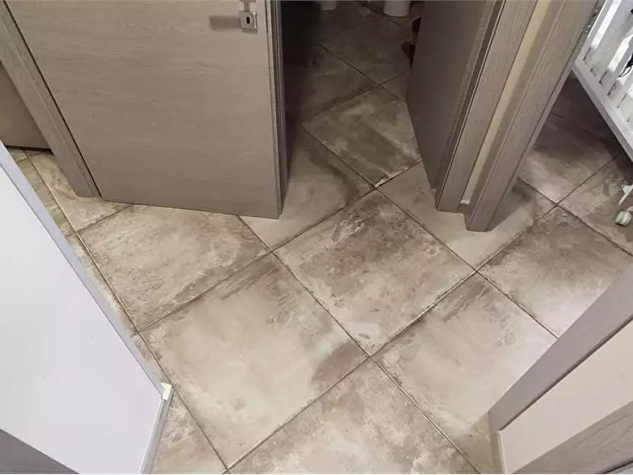 Immagine 28 di Trilocale in vendita  in Via Sestriere 28 a Moncalieri