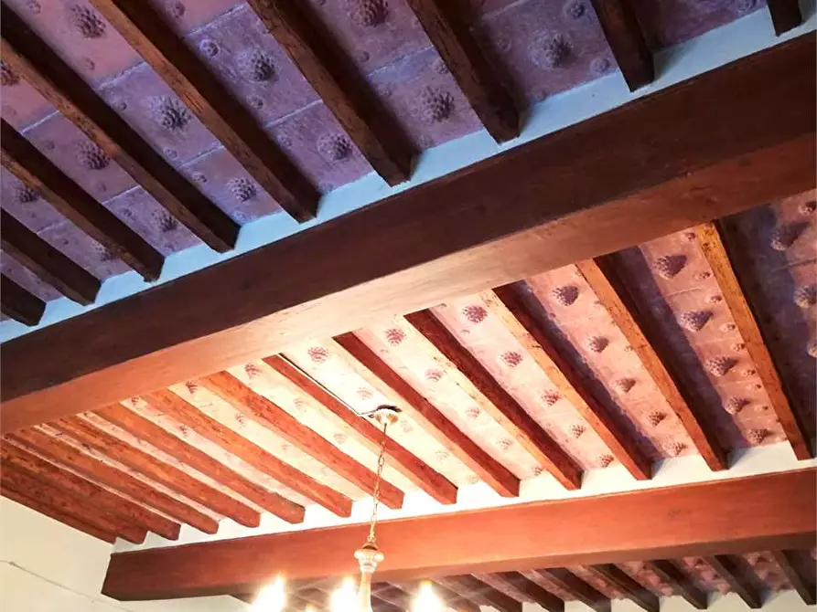 Immagine 18 di Villa in vendita  a Quarrata