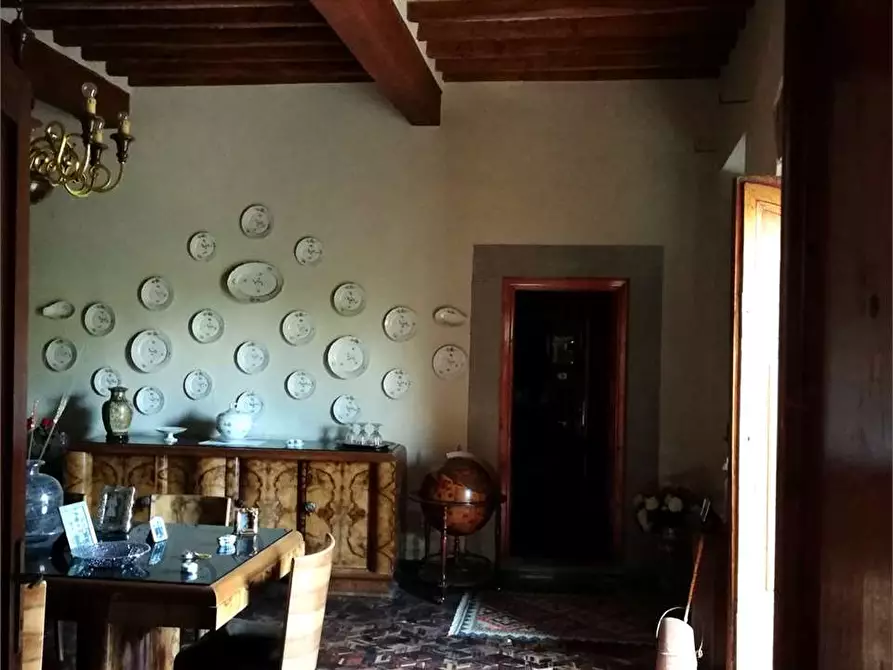 Immagine 19 di Villa in vendita  a Quarrata