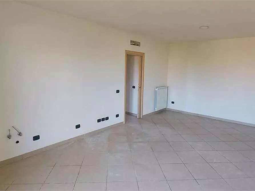 Immagine 7 di Ufficio in vendita  a Quarrata